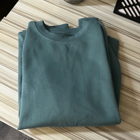 Old Navy Active Dynamic Fleece Sweater - Picture 5 of 5